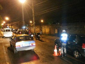 Motorista multado poderá ter 45 dias para apresentar defesa prévia ao Detran