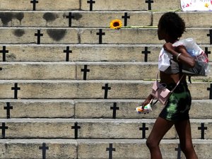 Mortes violentas caem 8,2% no país em 2025; feminicídios aumentam 4%