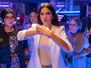 Com Bruna Marquezine, Besouro Azul é a grande estreia dos cinemas da semana