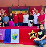 Teca Nelma reúne juventude no sertão para debater políticas públicas