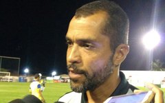 Técnico Luiz Paulo mostra confiança no ASA