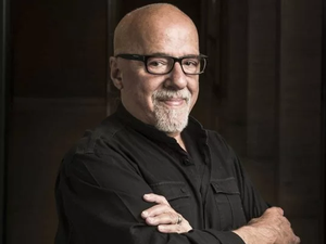 Paulo Coelho diz que empenho por campanha de Lula não valeu a pena e fala em mandato “patético”
