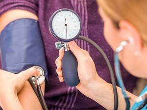 Música pode ajudar no tratamento contra hipertensão, diz estudos