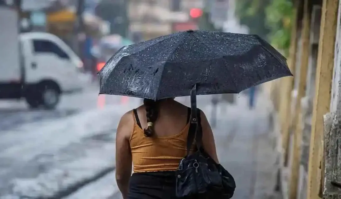 Inmet emite alerta de acumulado de chuvas para cidades de Alagoas