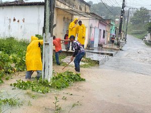 Prefeitura de Penedo intensifica esforços frente às chuvas intensas