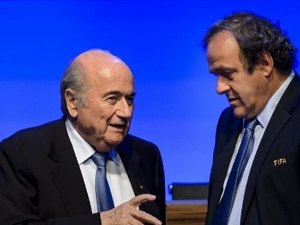 Denúncia é aceita e Platini e Blatter irão a julgamento na Fifa