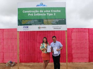 Em União dos Palmares, prefeito Kil assina ordem de serviço para nova creche pública