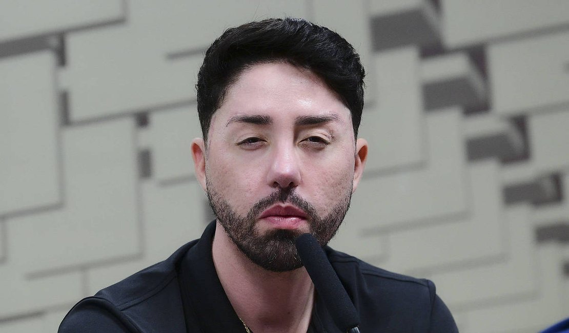 Rico Melquíades pressiona voto de funcionárias e pode ser investigado pela PF