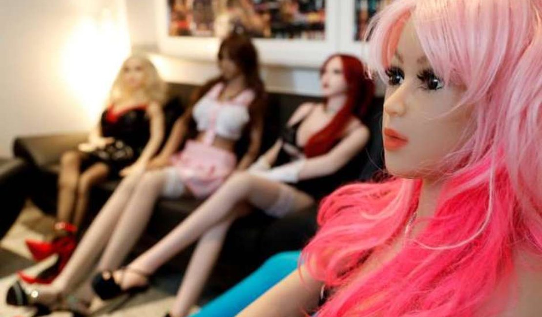 Polícia fecha 'bordel' de bonecas sexuais na Itália