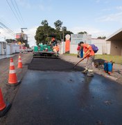 Rua da Gruta de Lourdes é requalificada com serviços de pavimentação