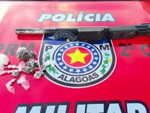 Homem chora ao ser preso pela terceira vez com drogas em Maceió