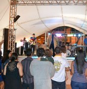 Evento reúne pagode gospel e pop rock no Mercado do Artesanato neste feriado