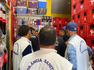 Vigilância Sanitária fiscaliza bebidas destiladas em estabelecimentos de Maceió