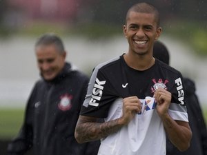 Diretoria do CRB confirma acerto com zagueiro André Vinícius