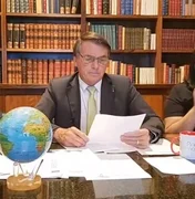 Bolsonaro lê carta de homem que teria se matado devido ao lockdown