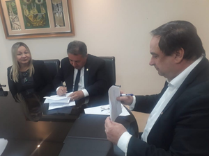 Ministério Público firma convênio para garantir biblioteca física e digital a socioeducandos