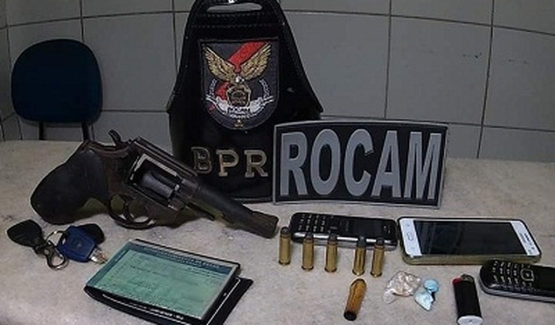 Polícia apreende três armas de fogo e diversas munições durante abordagens de rotina