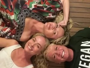 Angélica, Xuxa e Eliana se reencontram e posam juntas: 'Todo mundo tá feliz'