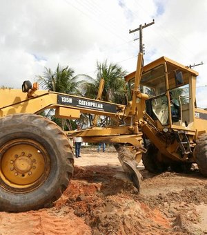 Força-tarefa recupera estradas no município de Junqueiro