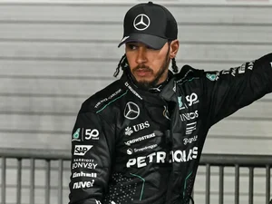 Mercedes diz que tática ‘arruinou corrida’ de Hamilton em Singapura: ‘Erro claro’