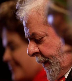 Lula é 'expulso' por opositores e ruralistas durante caravana em universidade no Sul