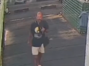 Polícia divulga imagem de suspeito de invadir edifícios na parte baixa de Maceió