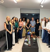 Renan Calheiros reúne lideranças femininas e reforça defesa dos direitos das mulheres