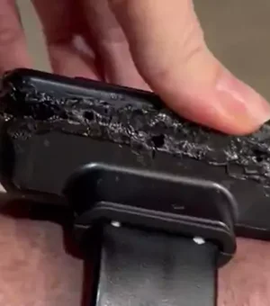 Datafolha: para 54%, Bolsonaro tinha intenção de fugir e 33% acreditam em surto ao danificar tornozeleira