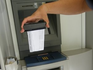 Suspeitos são flagrados instalando ?chupa-cabras?