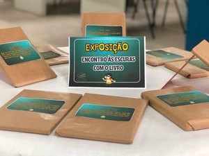 Encontro às cegas com o livro: Biblioteca de Arapiraca lança projeto inovador de incentivo à leitura