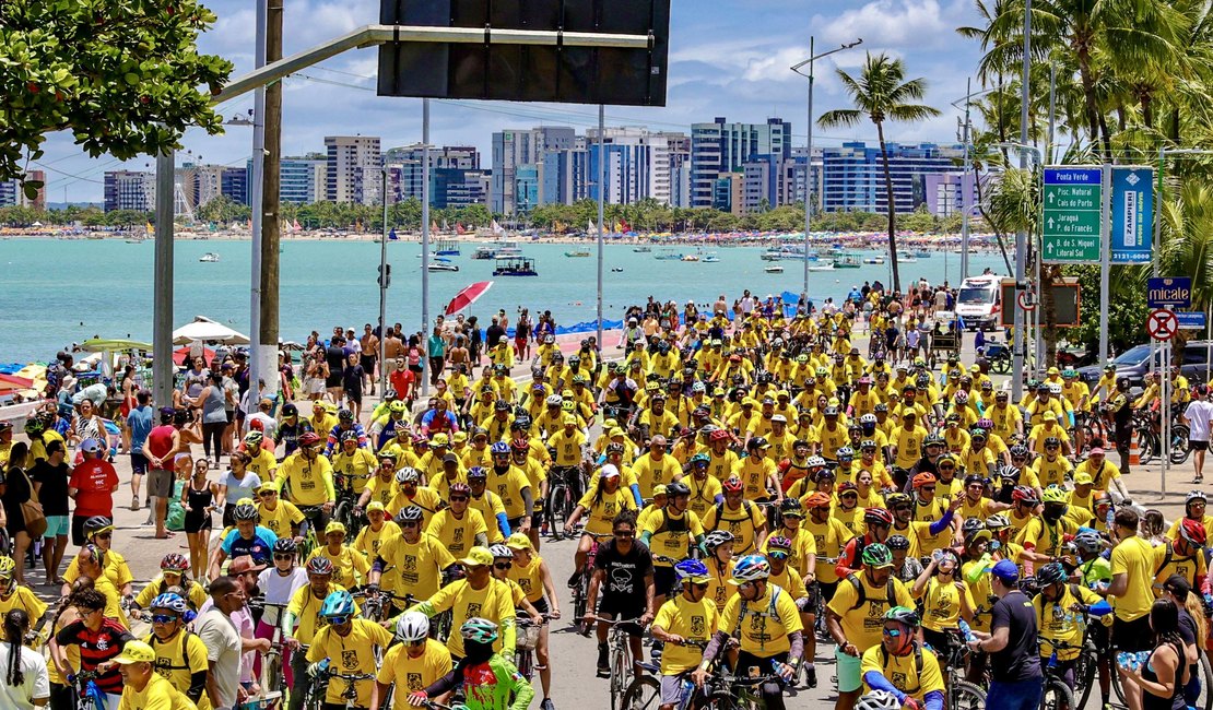 1º Passeio Ciclístico Detran-AL reúne mais de mil pessoas por um trânsito seguro