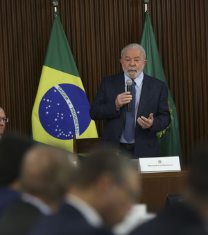 Em reunião com governadores, Lula acerta criação de plano comum de obras