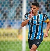 Vice-presidente de futebol do Grêmio diz que pedido de Suárez para se aposentar ‘não existiu’