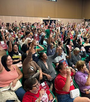 Assembleia do Sinteal define continuidade da greve na rede estadual de educação