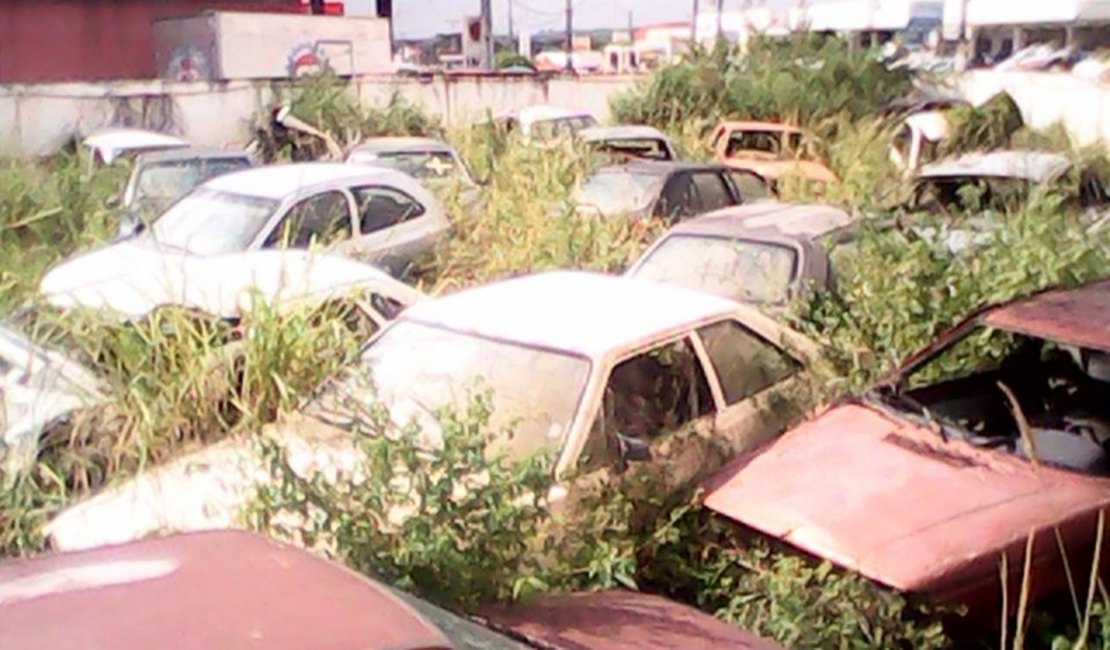 SMTT orienta população sobre recolhimento de veículos abandonados