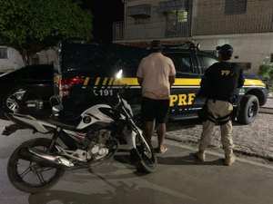 PRF prende homem por adulteração de veículo em Campo Alegre