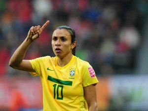 Copa na França: presença de Marta ainda não é certa no jogo de estreia