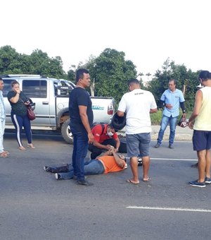 Acidente de trânsito deixa um ferido no meio de rodovia em Arapiraca