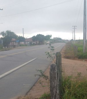 Homem é morto a facadas e corpo é deixado em estrada vicinal da Vila São Francisco em Arapiraca