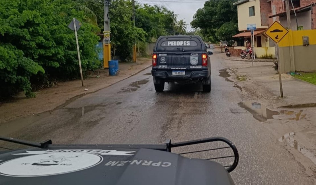Homem é preso por porte ilegal de arma de fogo em Porto de Pedras