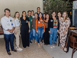 Davi Maia tem encontro com profissionais de enfermagem em Arapiraca