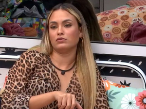 BBB21: De máscara, Sarah volta a fazer piada com pandemia