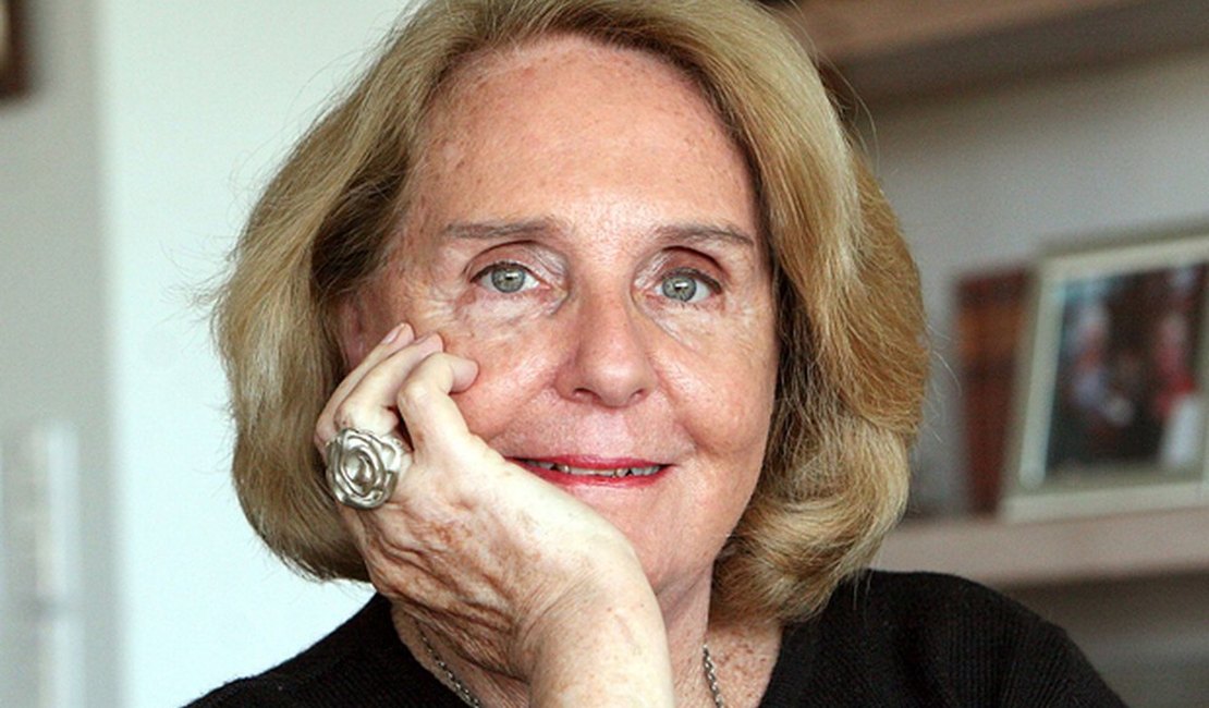 Escritora Lya Luft morre em Porto Alegre aos 83 anos