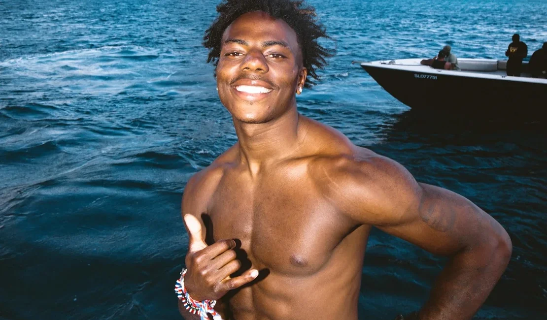 Cristiano Ronaldo dá presente para IShowSpeed após caso de racismo