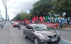 Manifestação na Avenida Fernandes Lima