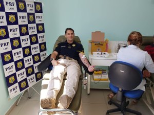 PRFs de Alagoas doam sangue para abastecer os hemocentros do estado