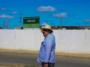 Obras do CAPS AD no conjunto Jarbas Oiticica segue em ritmo acelerado em Rio largo