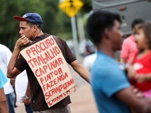 Mais de mil venezuelanos que estão em Roraima serão distribuídos pelo Brasil