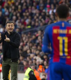 Neymar comemora aniversário e recebe elogios do técnico do Barcelona: 'é vital'