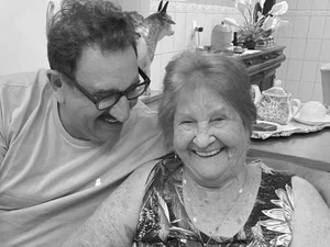 Morre mãe do apresentador Ratinho, aos 88 anos